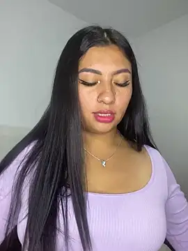 Issa Santana online show from 04.18.26