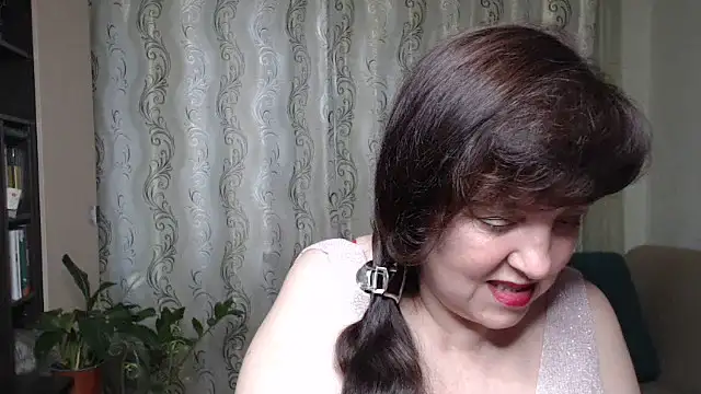 Snapshot of Illusionq chatting on 06.25.26 Illusionq online show from 06.25.26