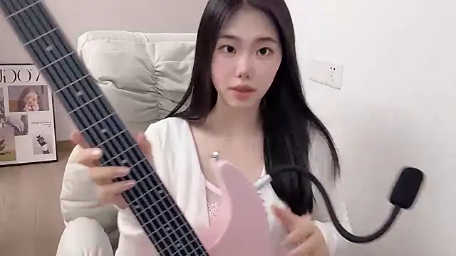 suki-1 online show from 12.22.25