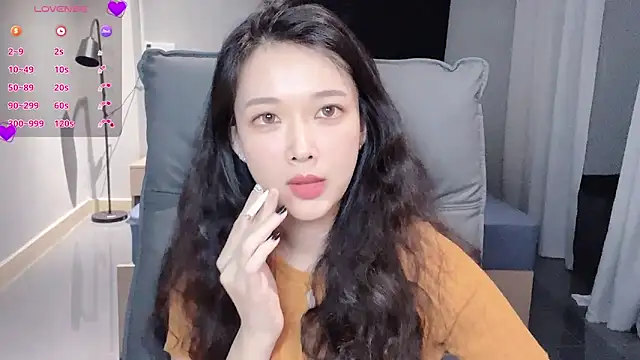 Snapshot of NiNi-baby520 chatting on 09.09.25 NiNi-baby520 online show from 09.09.25