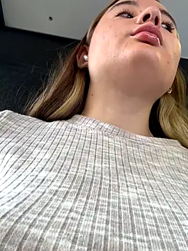 StephanieMur online show from 09.12.25