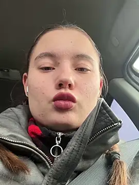 StephanieMur online show from 11.12.25