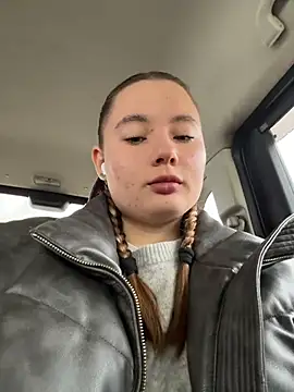 StephanieMur online show from 11.24.25