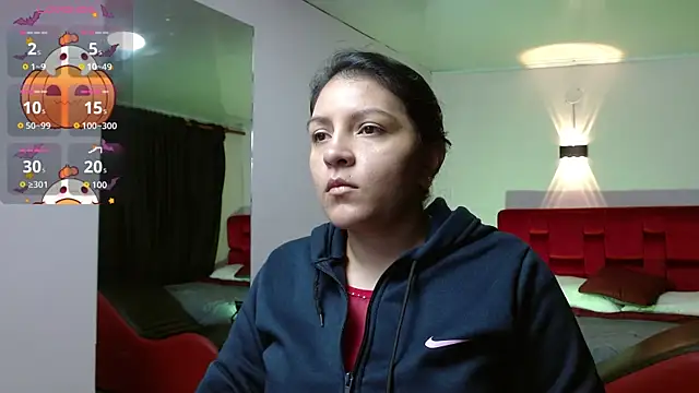 Snapshot of Sahamara_07 chatting on 10.18.25 Sahamara 07 online show from 10.18.25