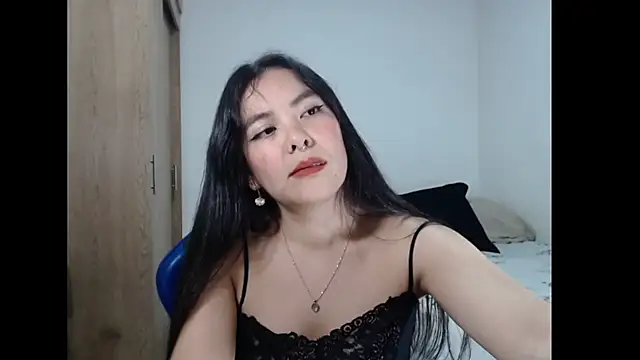 EloiseJun online show from 04.11.26