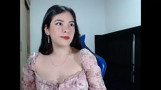 EloiseJun online show from 07.12.26