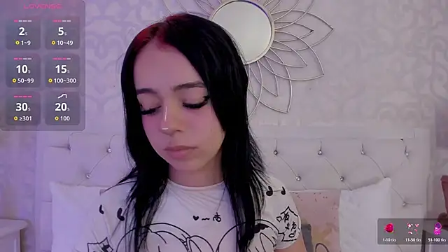 Snapshot of Cassie66_ chatting on 10.22.25 Cassie66 online show from 10.22.25