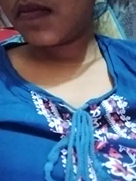 Snapshot of SL-3366 chatting on 12.16.25 SL-3366 online show from 12.16.25