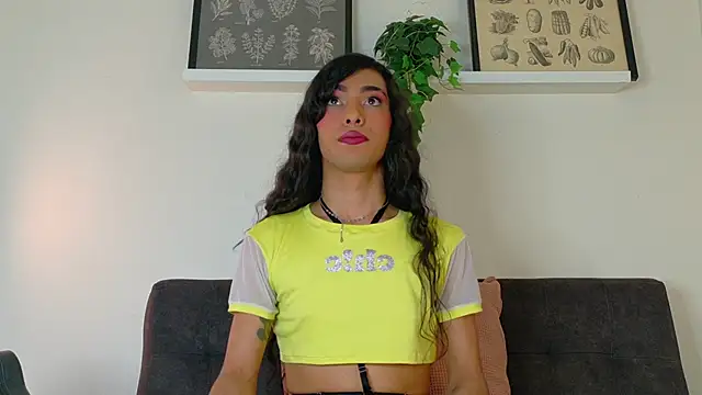 Snapshot of TiffValentinee_ chatting on 02.27.26 TiffValentinee online show from 02.27.26