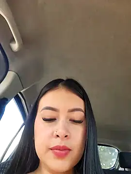 CrisMarulanda online show from 09.25.25