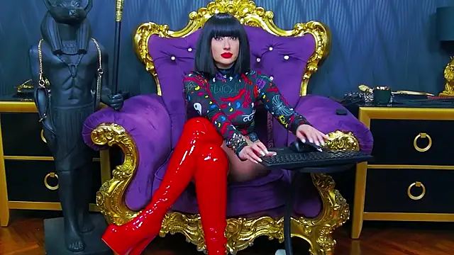 LaraMaeve online show from 04.14.26