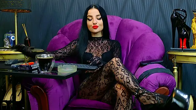 VivianReeve online show from 10.24.25