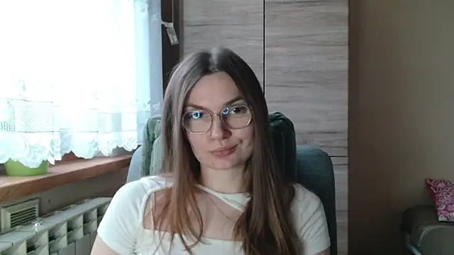 LooveELLYx online show from 12.20.25