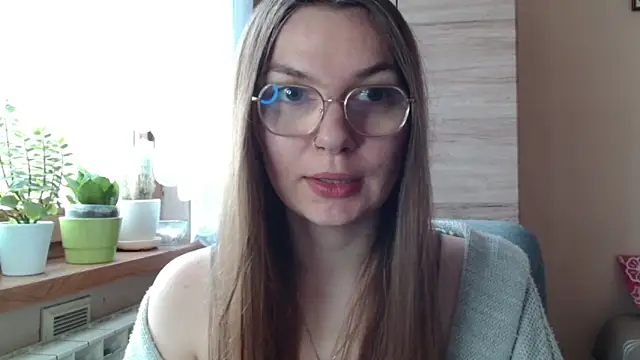 LooveELLYx online show from 03.10.26