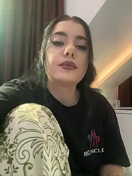 Snapshot of MistressEly chatting on 06.29.26 MistressEly online show from 06.29.26