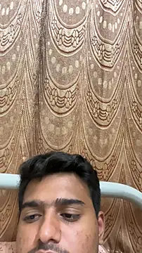 Snapshot of Ali_1302 chatting on 10.08.25 Ali 1302 online show from 10.08.25