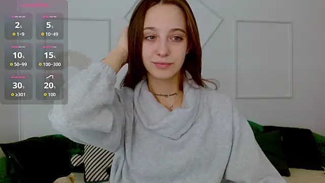 Snapshot of Little_cherryy__ chatting on 10.09.25 Little cherryy online show from 10.09.25