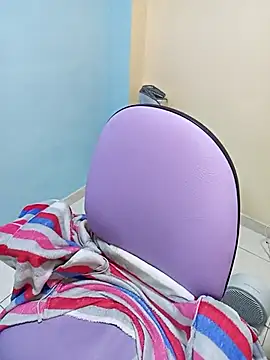 karinnahotdirty online show from 12.13.25