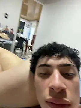 Snapshot of slowberv chatting on 04.10.26 slowberv online show from 04.10.26