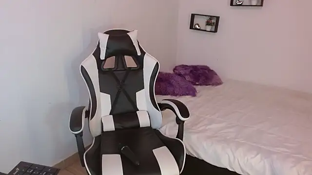 Pamela 28 online show from 03.06.26