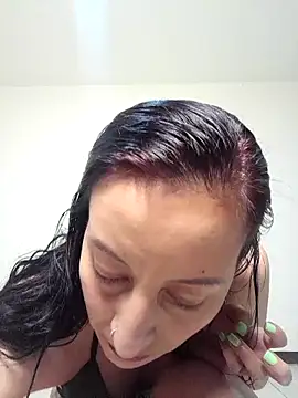 Snapshot of Oriana111 chatting on 10.18.25 Oriana111 online show from 10.18.25