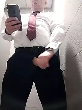 BigCristh79 online show from 04.18.26