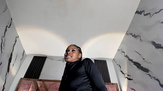 kandy bronw online show from 12.15.25