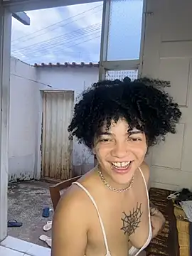 Snapshot of CamillyBlum chatting on 11.10.25 CamillyBlum online show from 11.10.25