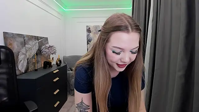 Snapshot of MariaRobinsone chatting on 04.25.26 MariaRobinsone online show from 04.25.26
