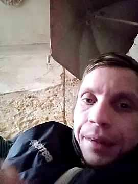 Snapshot of makarov1993 chatting on 12.17.25 makarov1993 online show from 12.17.25