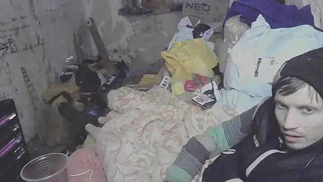 Snapshot of makarov1993 chatting on 02.21.26 makarov1993 online show from 02.21.26