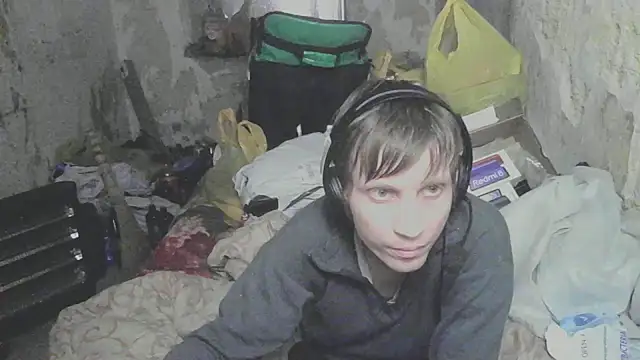 Snapshot of makarov1993 chatting on 03.27.26 makarov1993 online show from 03.27.26