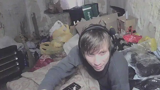 Snapshot of makarov1993 chatting on 04.01.26 makarov1993 online show from 04.01.26