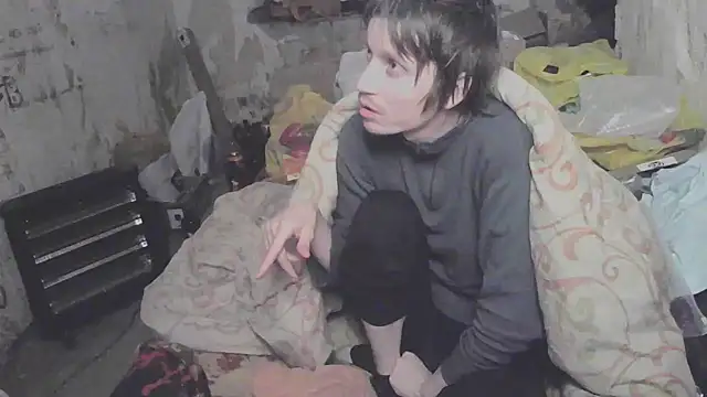 Snapshot of makarov1993 chatting on 04.15.26 makarov1993 online show from 04.15.26