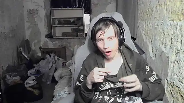 Snapshot of makarov1993 chatting on 08.02.26 makarov1993 online show from 08.02.26