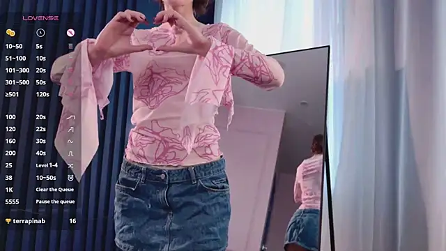 chloe dreammm online show from 02.06.26