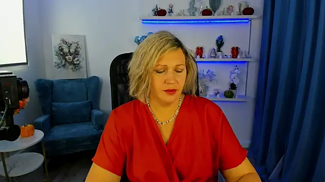 NinaStarle online show from 10.19.25