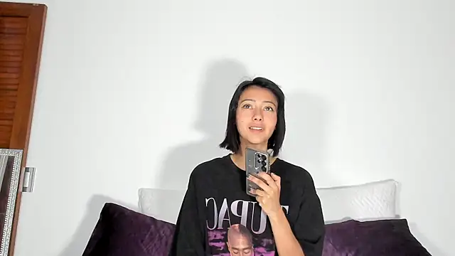 Snapshot of Londonttipton chatting on 05.22.26 Londonttipton online show from 05.22.26