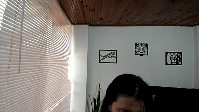 Snapshot of katherine_blair chatting on 05.23.26 katherine blair online show from 05.23.26