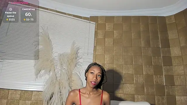 Snapshot of NathalyLeen chatting on 04.24.26 NathalyLeen online show from 04.24.26