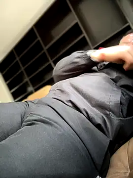 Snapshot of Manu0586 chatting on 09.14.25 Manu0586 online show from 09.14.25