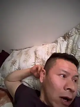 Snapshot of Manu0586 chatting on 11.10.25 Manu0586 online show from 11.10.25