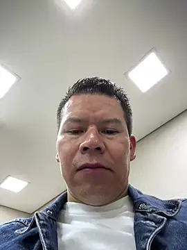 Snapshot of Manu0586 chatting on 02.05.26 Manu0586 online show from 02.05.26