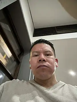 Snapshot of Manu0586 chatting on 02.16.26 Manu0586 online show from 02.16.26