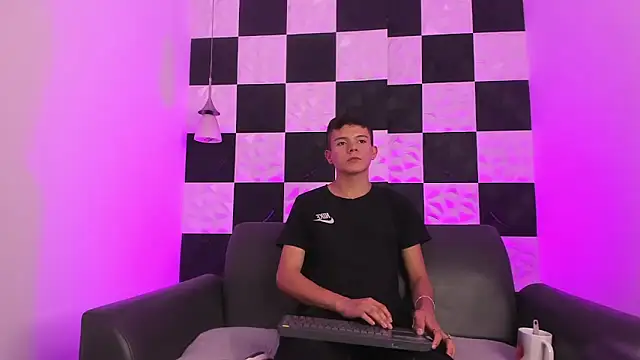 AndyFame1 online show from 10.03.25