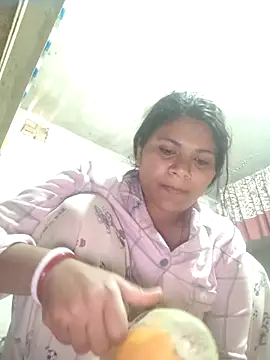 Snapshot of couple_71 chatting on 02.23.26 couple 71 online show from 02.23.26