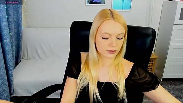 KatherineePierce online show from 04.11.26