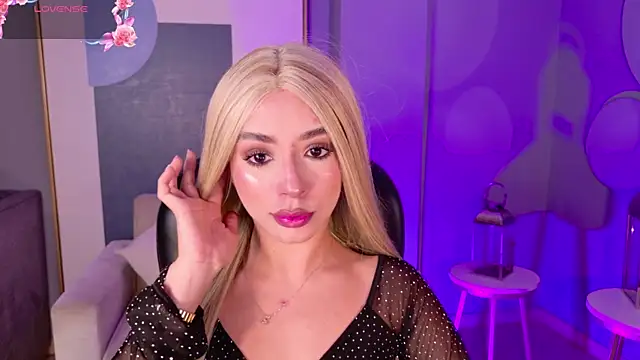 IsabellaMoreau online show from 07.15.26