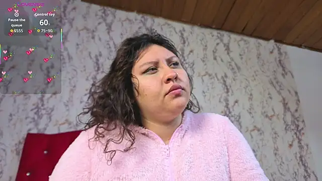 Larissa Antonella online show from 10.12.25