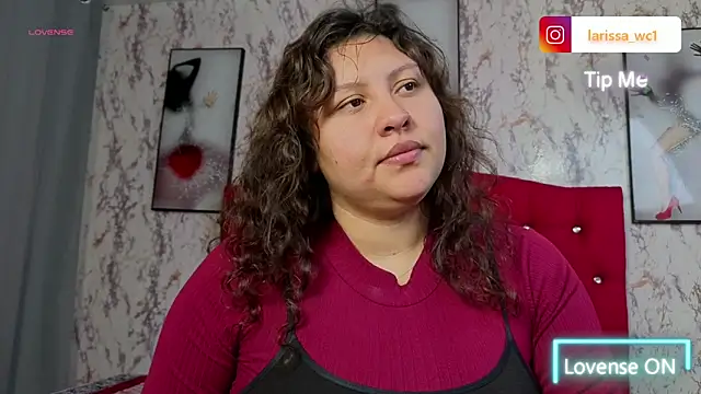 Larissa Antonella online show from 12.17.25